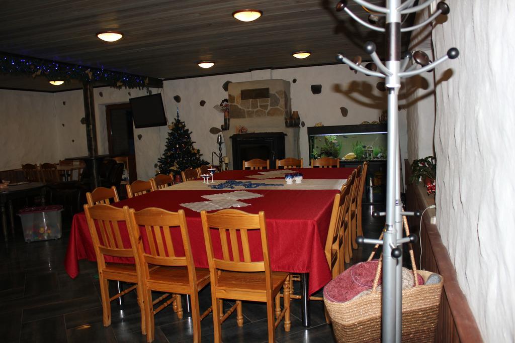 Krapi Guesthouse Treimani Zimmer foto