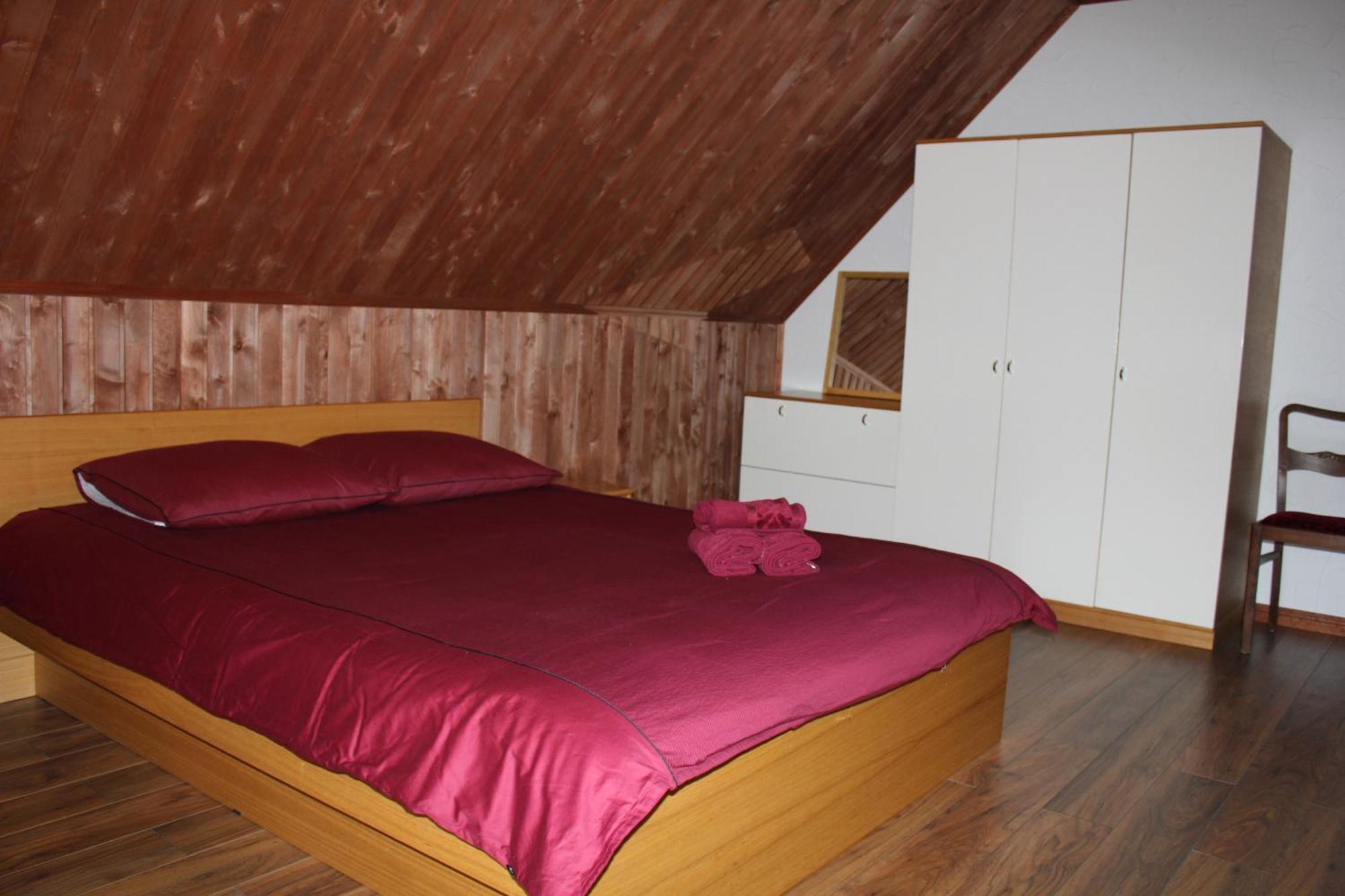 Krapi Guesthouse Treimani Zimmer foto
