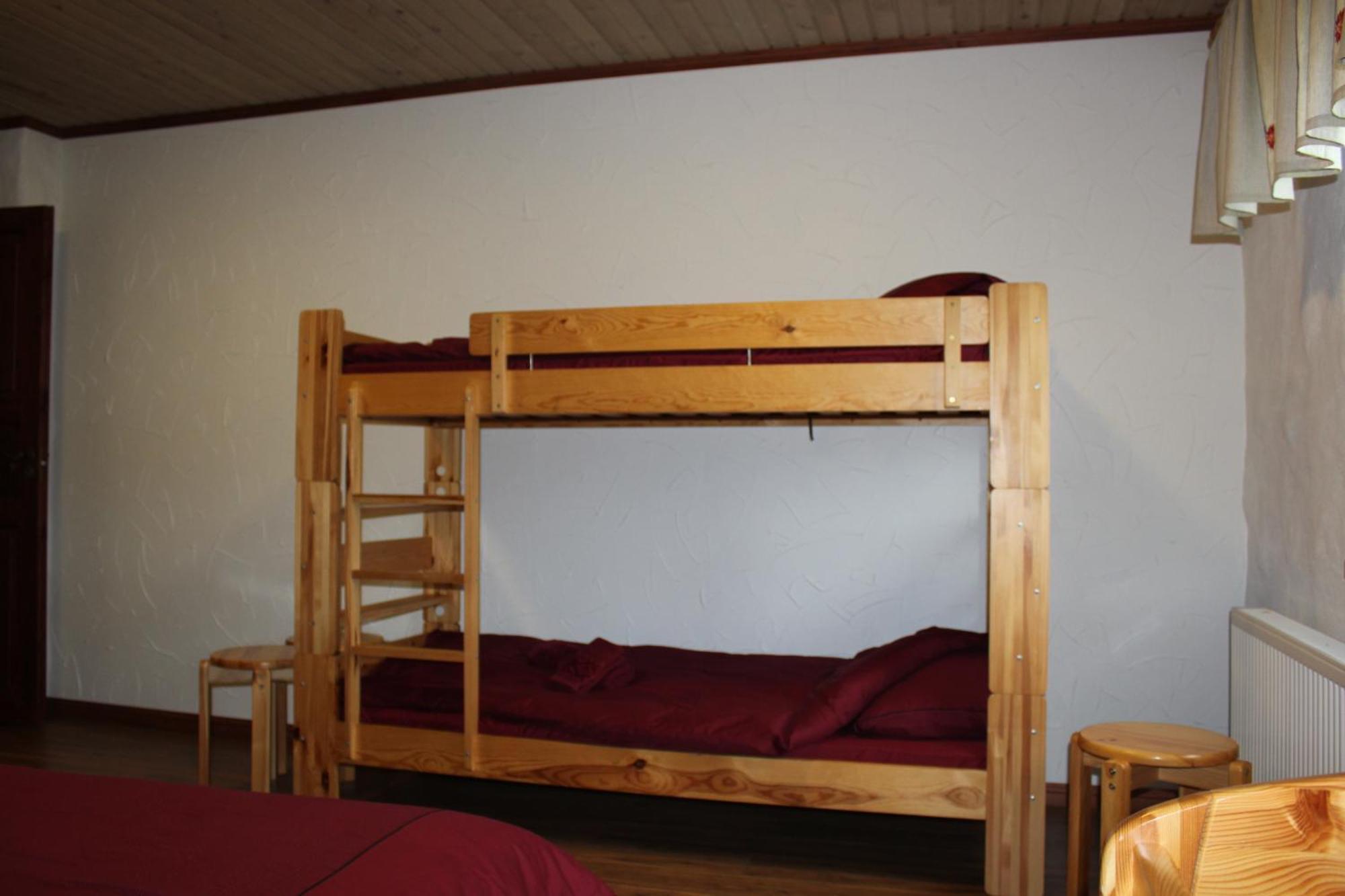Krapi Guesthouse Treimani Zimmer foto