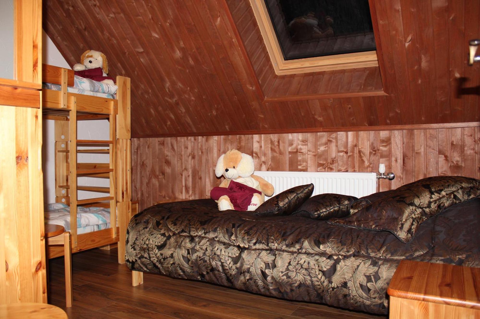 Krapi Guesthouse Treimani Zimmer foto