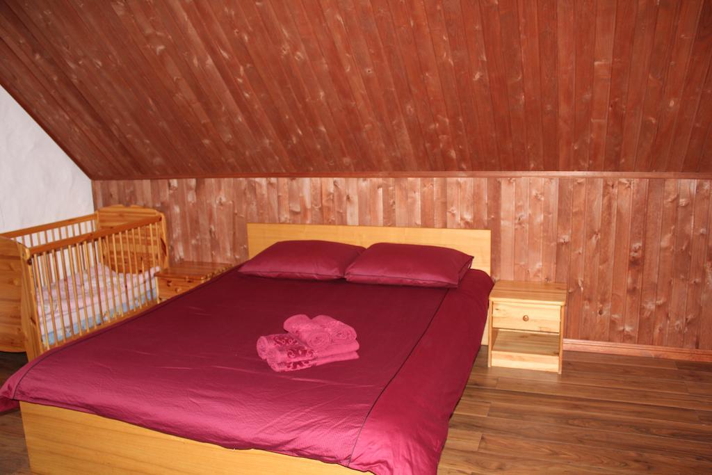 Krapi Guesthouse Treimani Zimmer foto