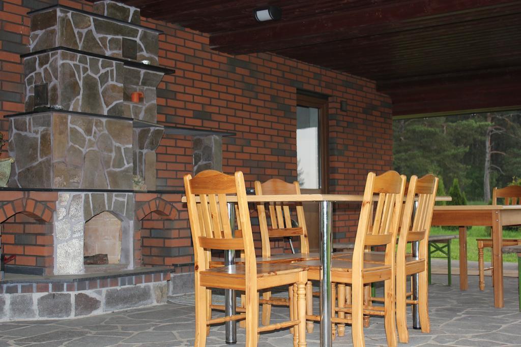 Krapi Guesthouse Treimani Zimmer foto