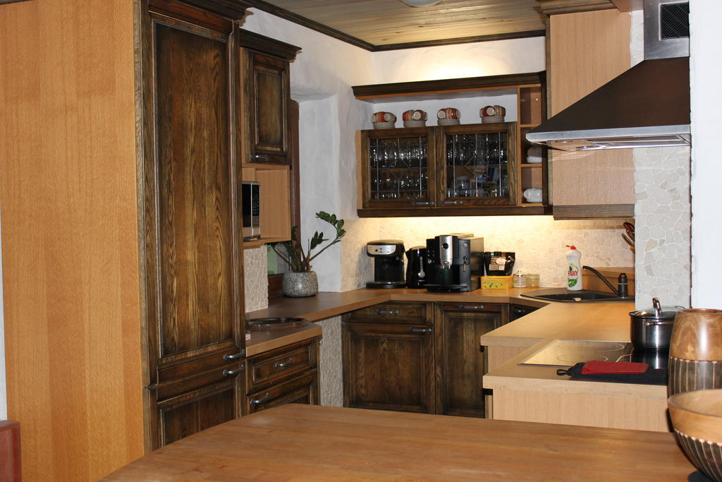 Krapi Guesthouse Treimani Zimmer foto
