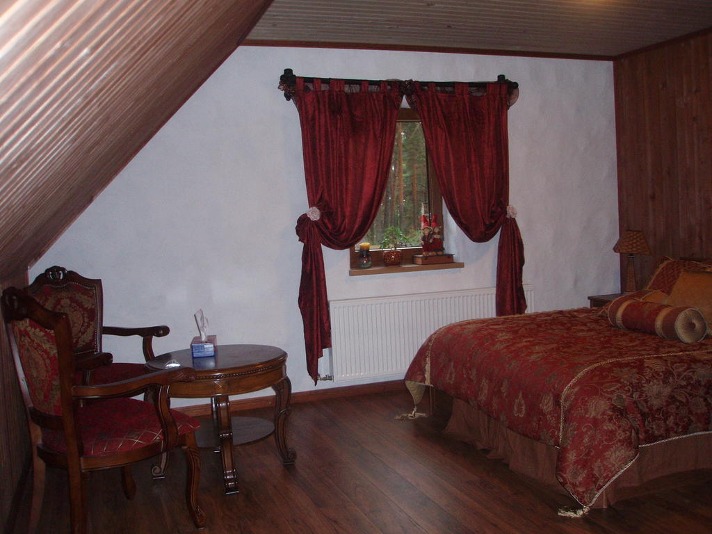 Krapi Guesthouse Treimani Zimmer foto